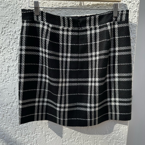 Large houndstooth skirt by JCrew - Picture 3 of 3